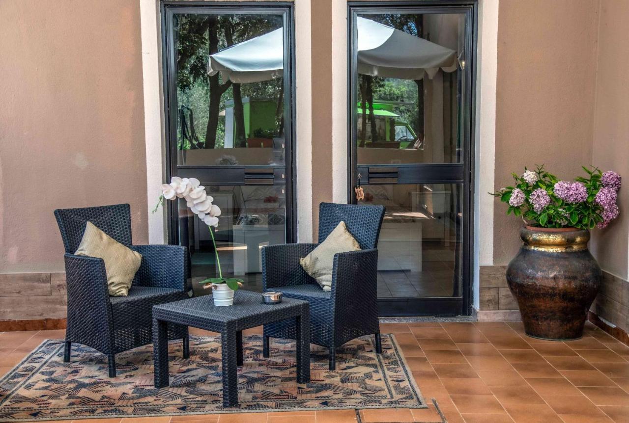Hotel Oleandro Villasimius Buitenkant foto