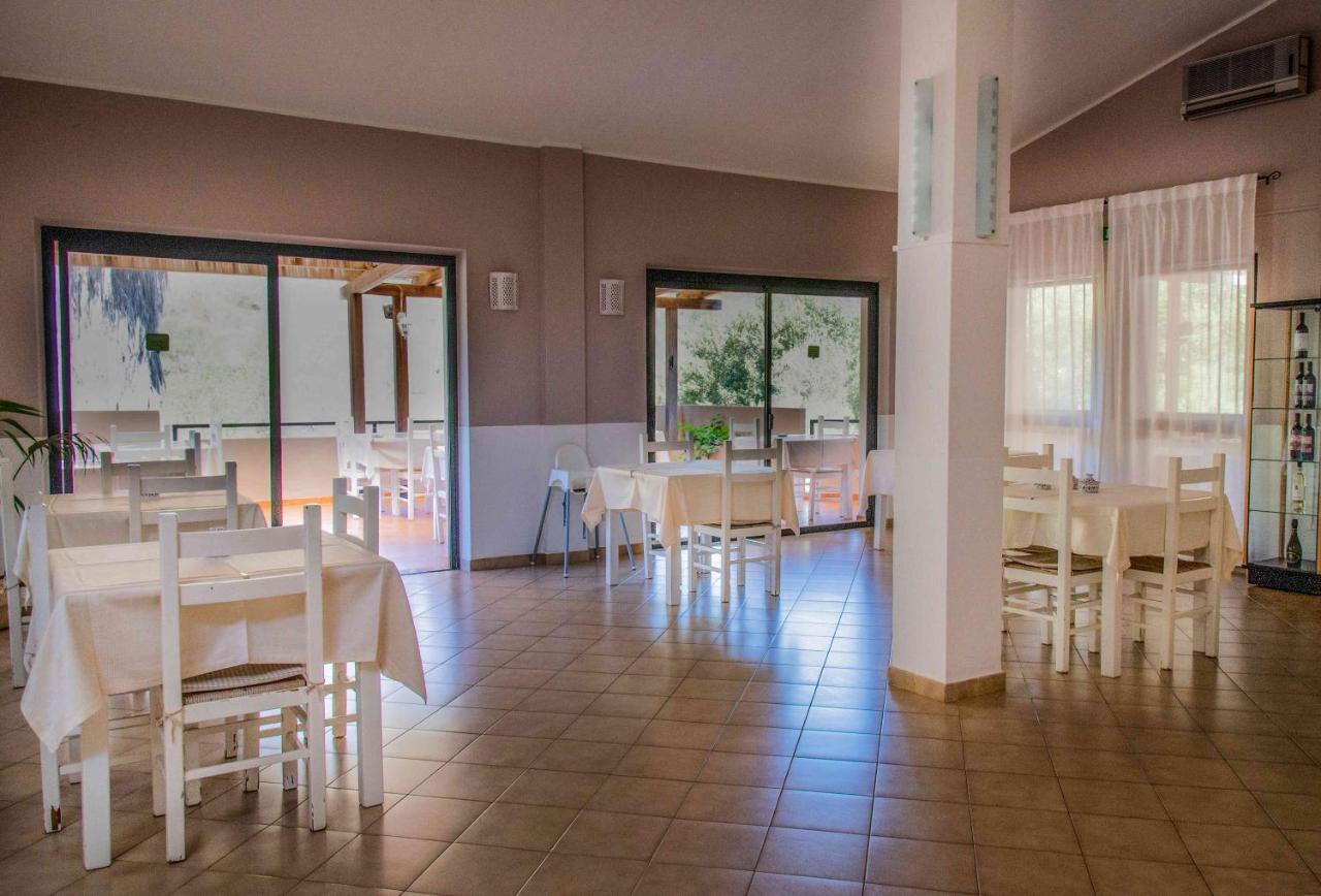Hotel Oleandro Villasimius Buitenkant foto