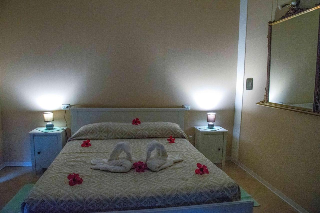 Hotel Oleandro Villasimius Buitenkant foto