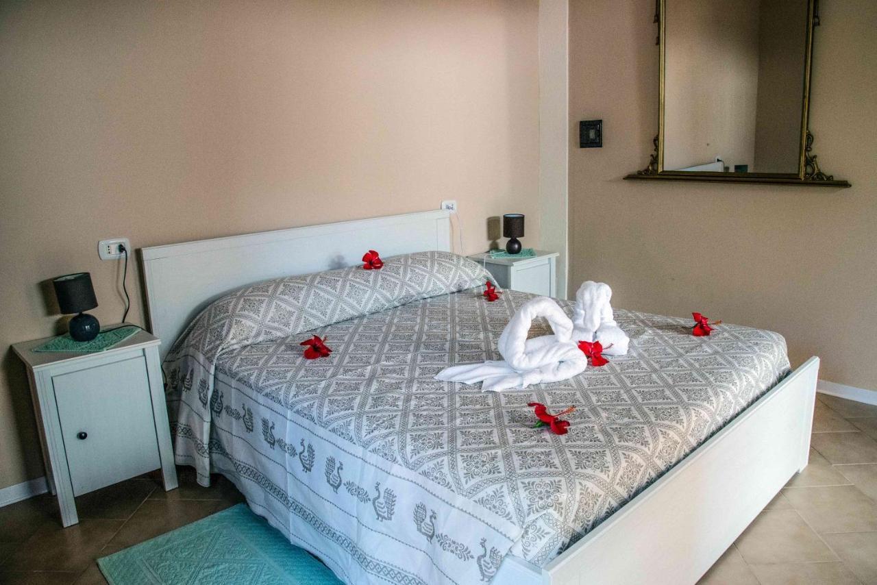 Hotel Oleandro Villasimius Buitenkant foto